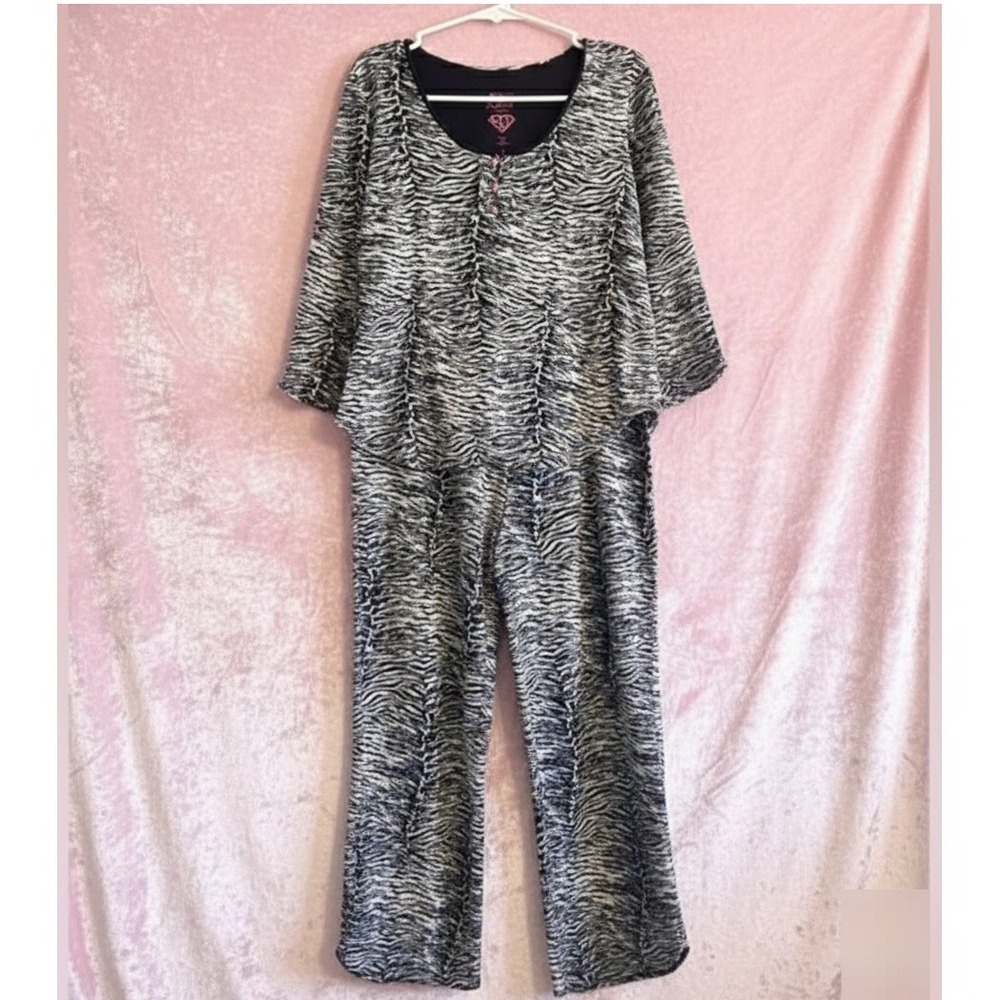 Betsy Johnson Zebra Print Pj Set vintage y2k 2000s Medium fleece 2 Piece